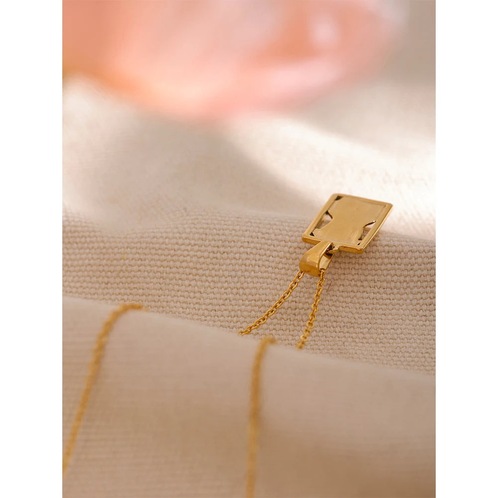 Tessic Body Square Pendant Necklace