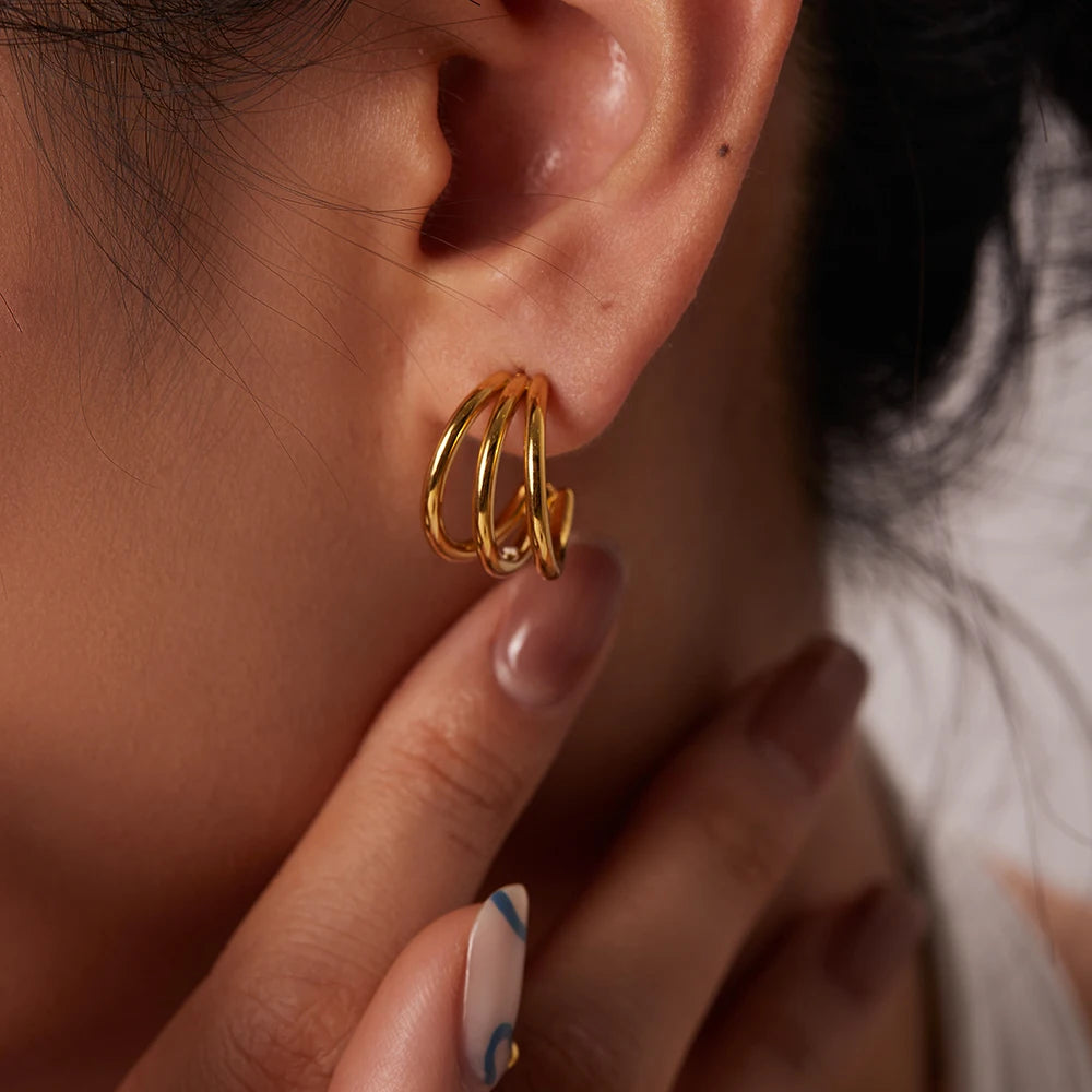 Tessic Three-Line Hoop Earrings