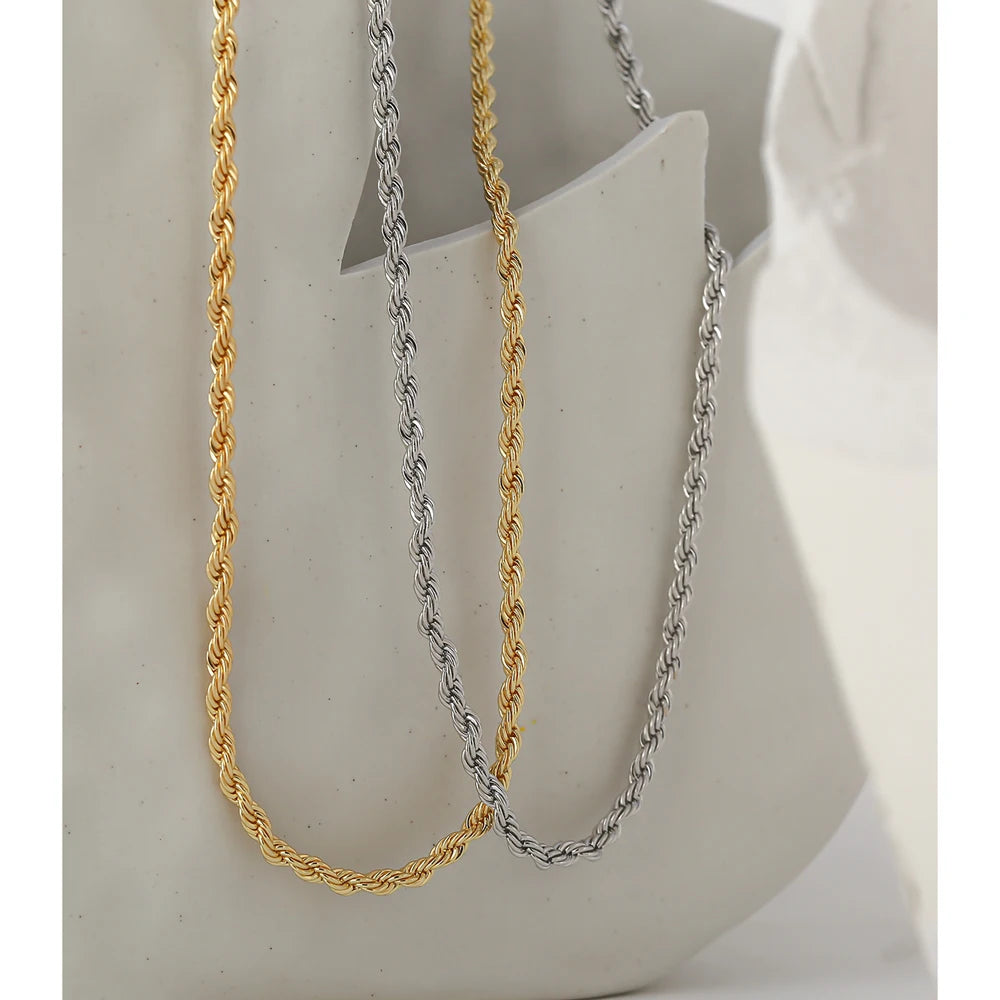 Tessic Bold Rope Chain Necklace