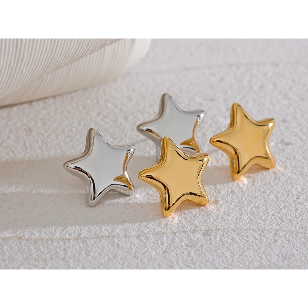 Tessic Star Small Stud Earrings