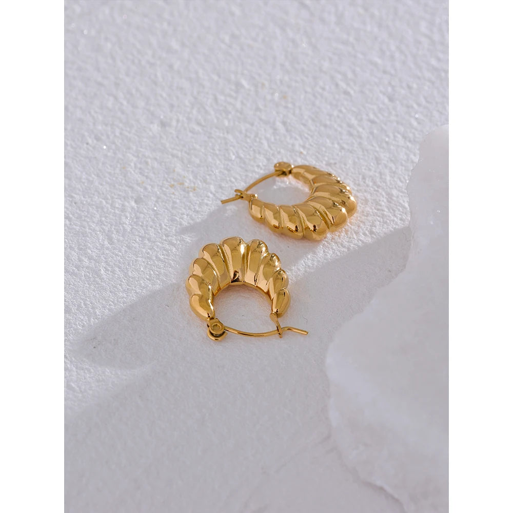 Tessic Croissant Hoop Earrings