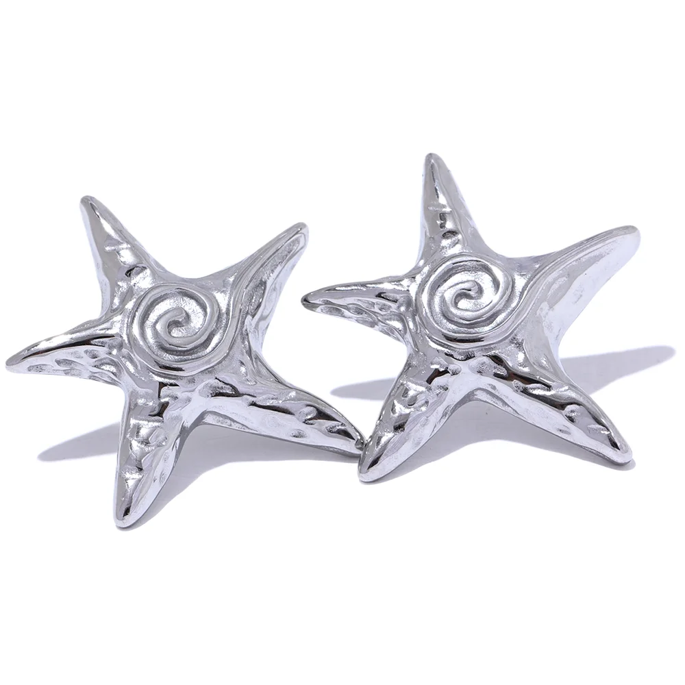 Tessic Star Stud Earrings